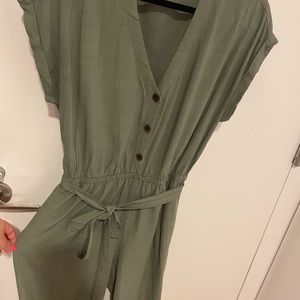 GAP LINEN PANT JUMPSUIT WITH WAIST TIE